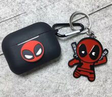 Marvel Pouzdro na sluchátka Deadpool hlava  pro Apple + přívěsek Airpods Pro 2