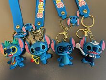 Disney Přívěsek na klíče Stitch modrý Lucky Day 1ks