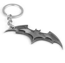 DC Heroes Přívěsek na klíče Batman Silver Mat