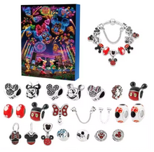 Disney Adventní kalendář Mickey s přívěsky