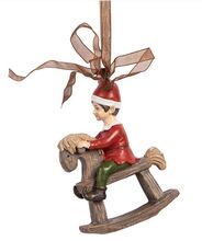 Závěsná dekorace chlapec na houpacím koníkovi - 7*3*9 cm