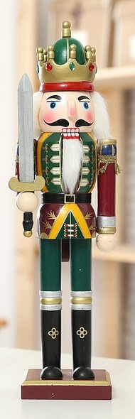Dřevěný louskáček - Voják s mečem