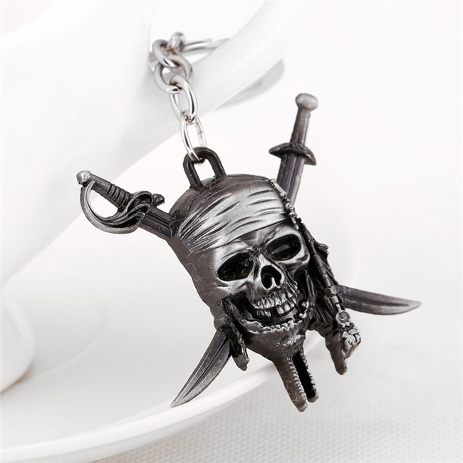 Pirati z Karibiku Přívěsek na klíče Piráti z Karibiku stříbrný